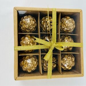 NEW NIB Bombay Gold Mini Pinecone Candles – Set of 9 Holiday Christmas Gift